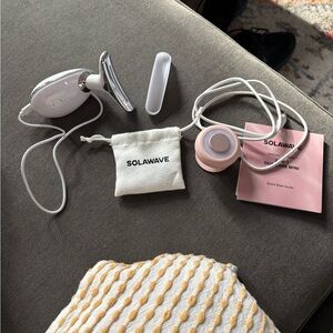 Solawave Skincare Device + extra infrared tool!